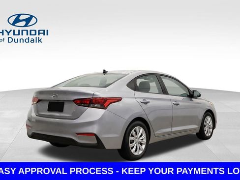 Used 2021 Hyundai Accent SE image 2