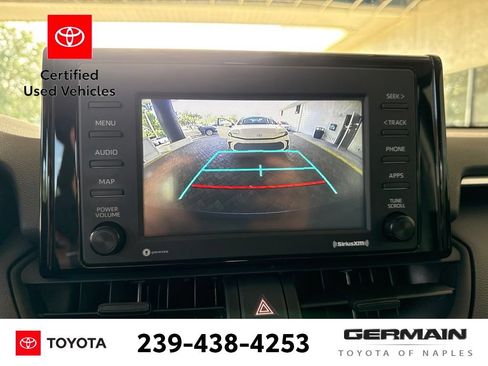 Used 2022 Toyota RAV4 LE AWD/4WD image 18