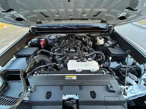 Certified 2024 Toyota Tacoma SR image 11