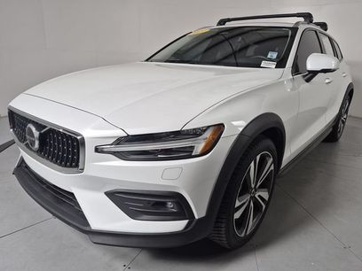 Used 2023 Volvo V60 B5 Cross Country Plus w/ Climate Package