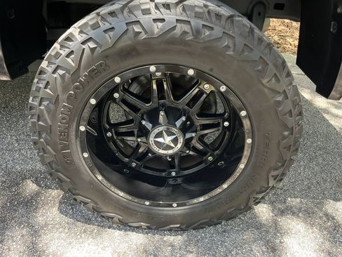 Used 2018 RAM 2500 Tradesman w/ Chrome Appearance Group AWD/4WD image 14