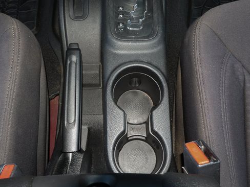 Used 2013 Jeep Wrangler Sport AWD/4WD image 18