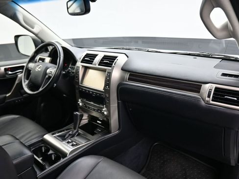 Used 2016 Lexus GX 460 w/ Navigation Package image 54