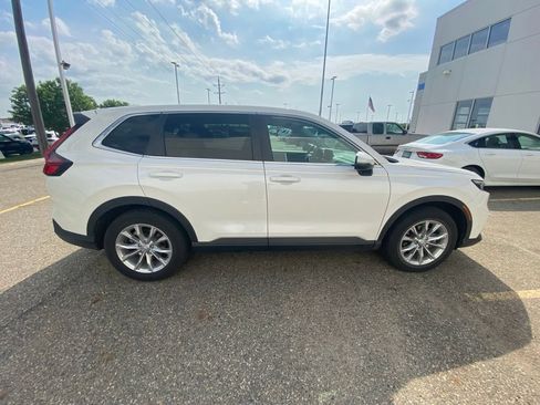 Used 2024 Honda CR-V EX-L image 10