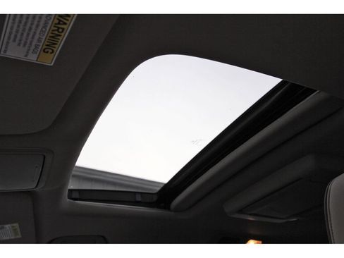 Used 2023 Honda Odyssey Elite image 32