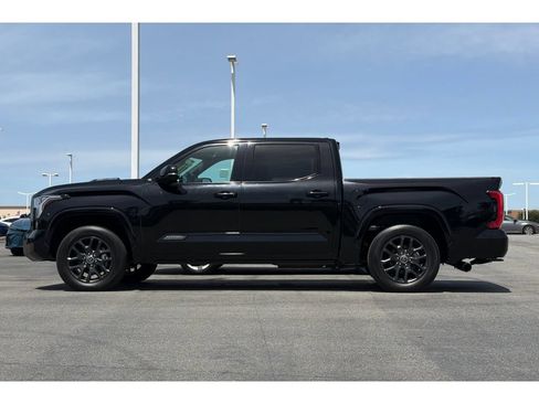 Used 2023 Toyota Tundra Platinum w/ Advanced Package AWD/4WD image 7