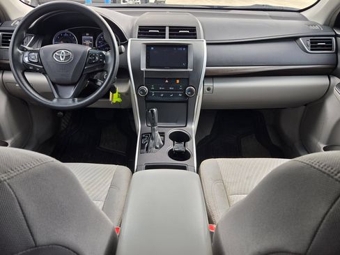 Used 2016 Toyota Camry LE FWD image 16