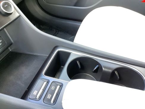 Used 2025 Hyundai Sonata SEL image 23