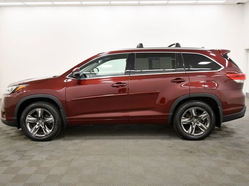 Used 2018 Toyota Highlander Limited Platinum AWD/4WD image 4
