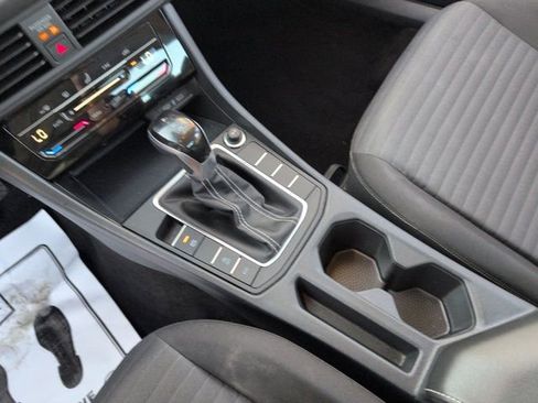 Used 2025 Volkswagen Jetta S FWD image 23
