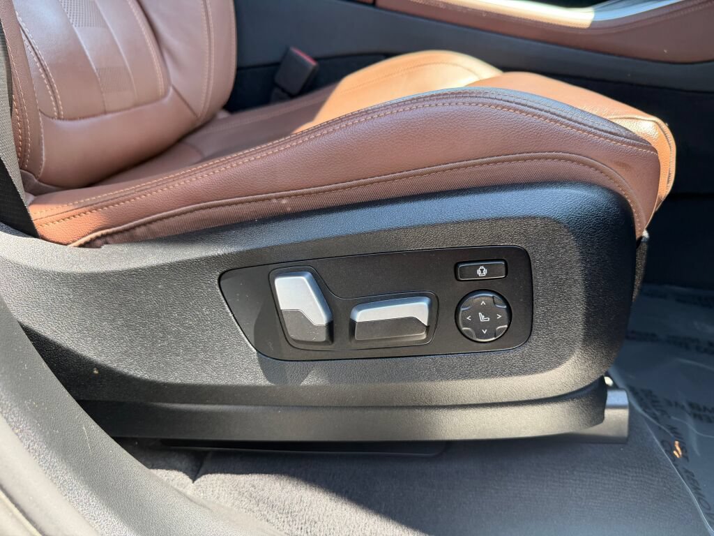 Used 2022 BMW X5 xDrive40i AWD/4WD image 28
