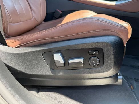 Used 2022 BMW X5 xDrive40i AWD/4WD image 28