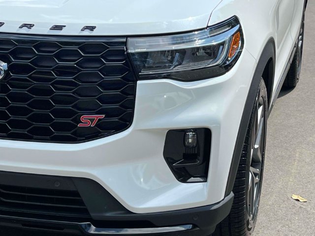 New 2026 Ford Explorer ST w/ Sun And Sound Package AWD/4WD image 9