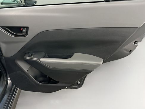 Used 2024 Subaru Crosstrek 2.0i Premium image 31