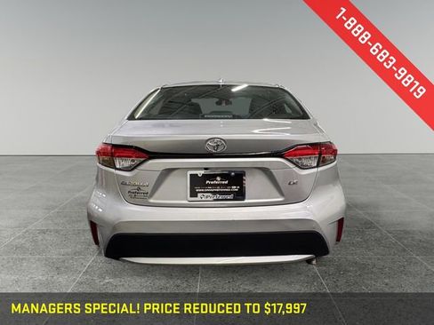 Used 2020 Toyota Corolla LE image 23