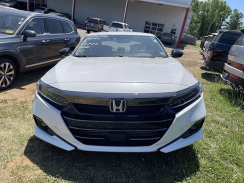 Used 2021 Honda Accord Sport Special Edition image 2