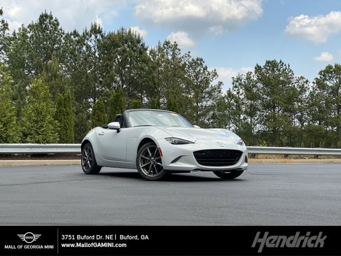 Used 2016 MAZDA MX-5 Miata Grand Touring RWD image 1