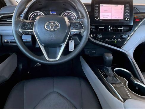 Used 2022 Toyota Camry LE FWD image 8