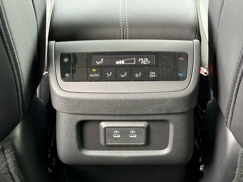 New 2026 Nissan Pathfinder SL AWD/4WD image 34