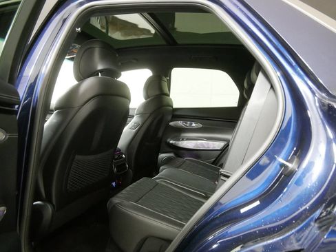Used 2023 Genesis GV70 3.5T Sport w/ Sport Advanced Package AWD/4WD image 20