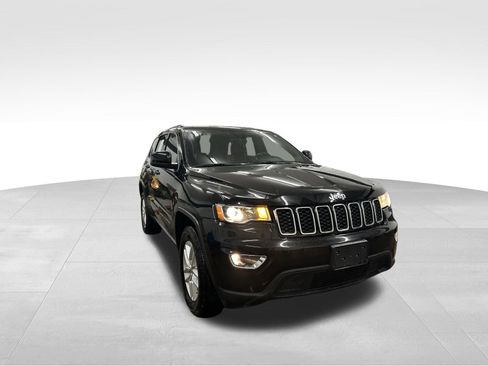 Used 2017 Jeep Grand Cherokee Laredo w/ Quick Order Package 23E AWD/4WD image 8