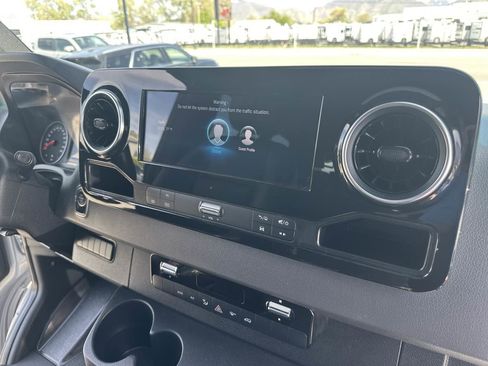 Used 2019 Mercedes-Benz Sprinter 170 image 18