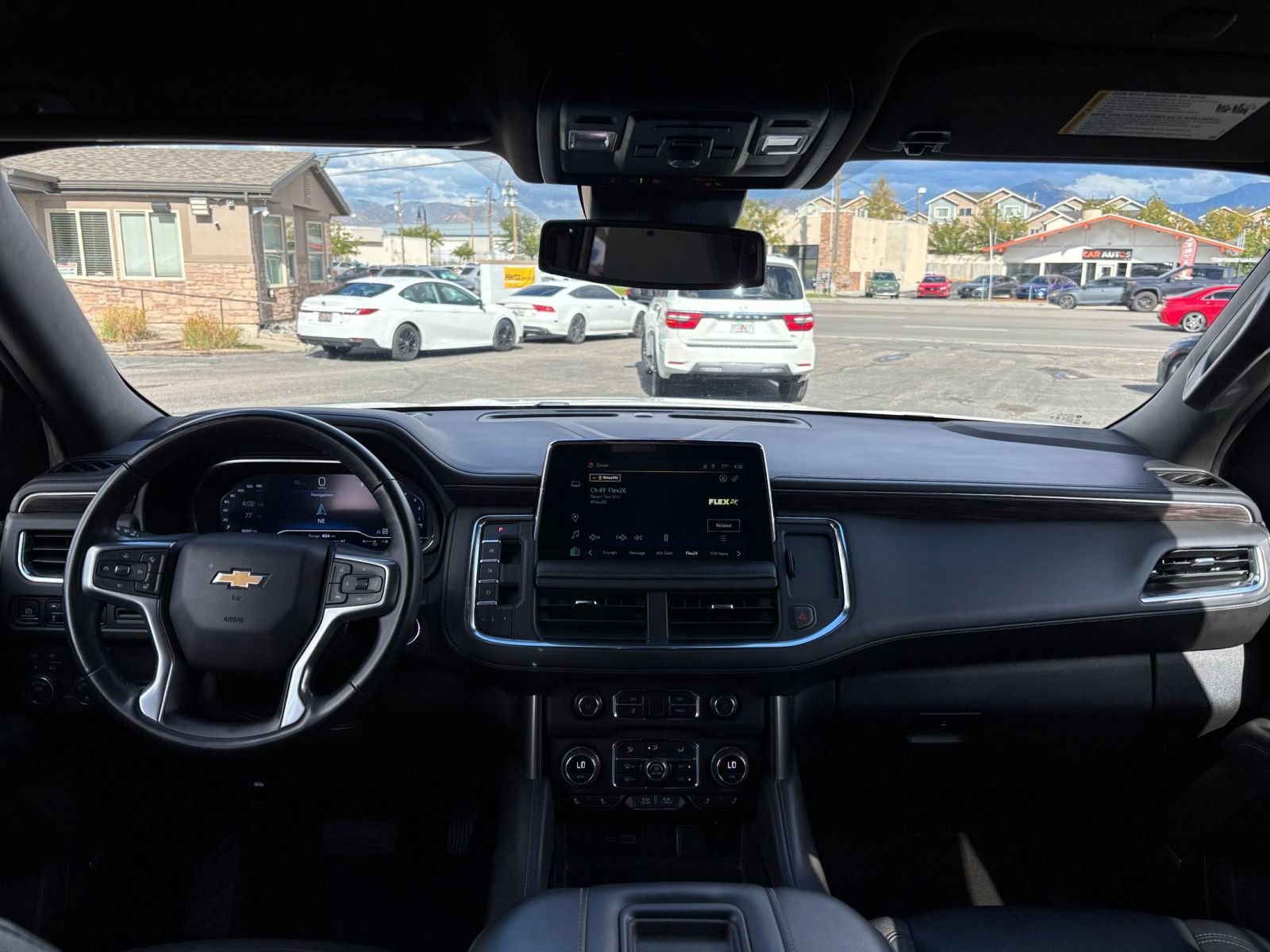 Used 2023 Chevrolet Tahoe LT w/ Luxury Package AWD/4WD image 35