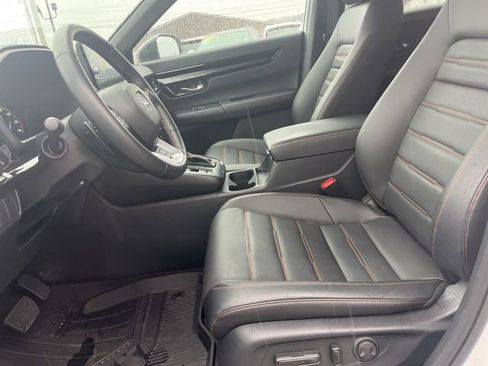 Used 2025 Honda CR-V Sport Touring image 11