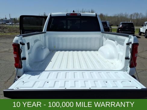 New 2026 RAM 1500 Big Horn AWD/4WD image 13