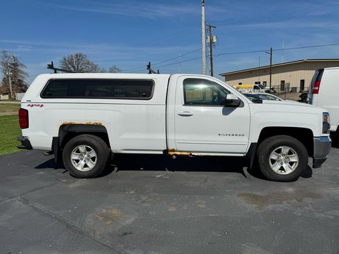 Used 2017 Chevrolet Silverado 1500 LT w/ Trailering Package image 5