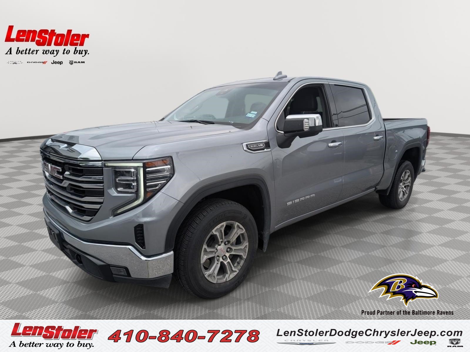 Used 2025 GMC Sierra 1500 SLT RWD image 1