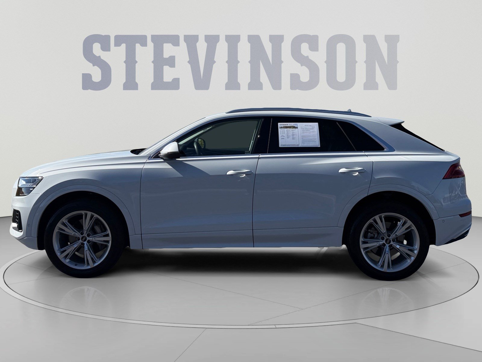 Used 2023 Audi Q8 Premium Plus AWD/4WD image 2