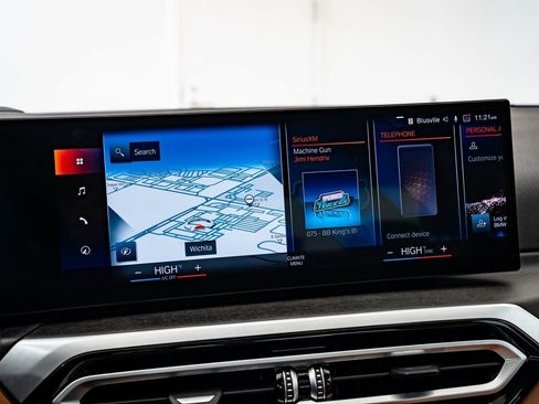 Used 2024 BMW 330i xDrive Sedan w/ Premium Package image 29