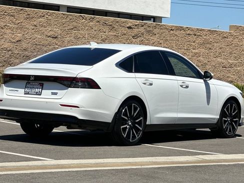 Used 2023 Honda Accord Touring image 4