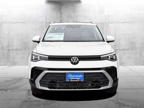 New 2026 Volkswagen Taos SE AWD/4WD image 4