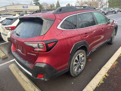 Used 2023 Subaru Outback Limited image 3