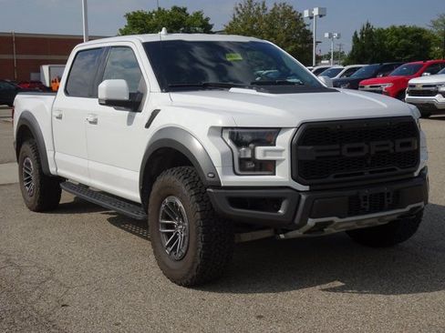 Used 2019 Ford F150 Raptor w/ Equipment Group 802A Luxury AWD/4WD image 31