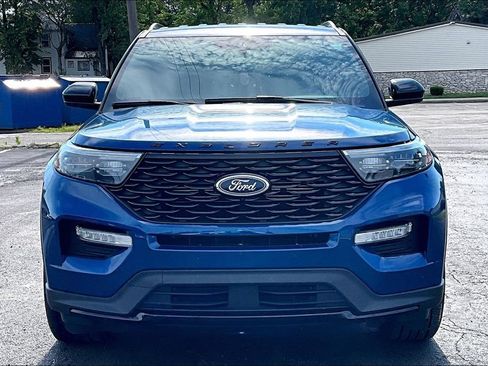 Used 2023 Ford Explorer ST-Line AWD/4WD image 7