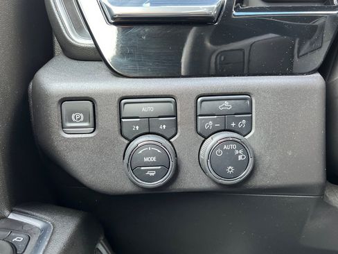 Used 2025 Chevrolet Silverado 1500 LT image 28