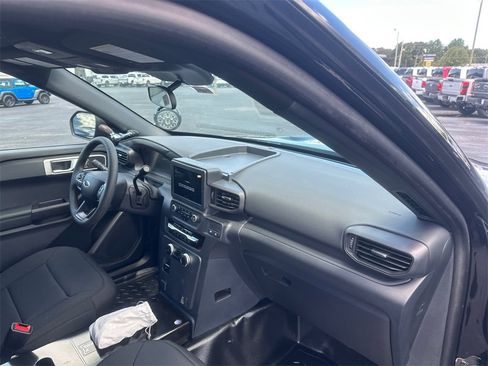 New 2025 Ford Explorer 4WD Police Interceptor image 11