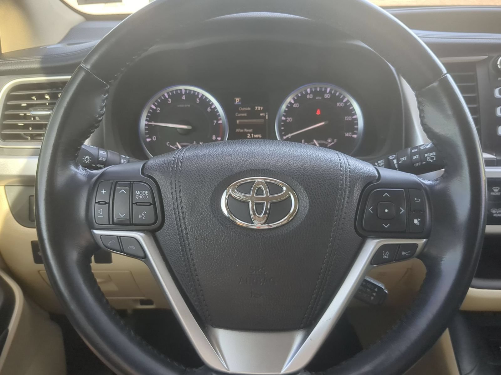 Used 2017 Toyota Highlander Limited AWD/4WD image 19