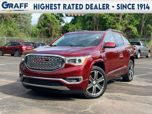 Used 2018 GMC Acadia Denali w/ Technology Package FWD image 1
