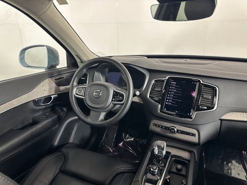 Used 2023 Volvo XC90 T8 Ultimate image 14