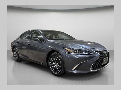 Used 2024 Lexus ES 250 w/ Premium Package AWD/4WD image 1