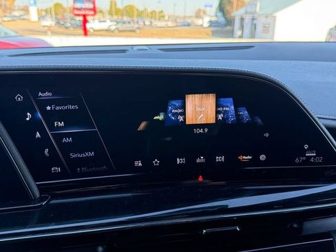 Used 2024 Cadillac Escalade Sport RWD image 20