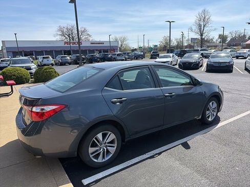 Used 2016 Toyota Corolla LE image 9