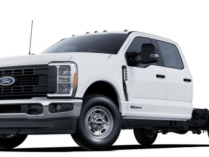 New 2025 Ford F250 XL w/ XL Chrome Package