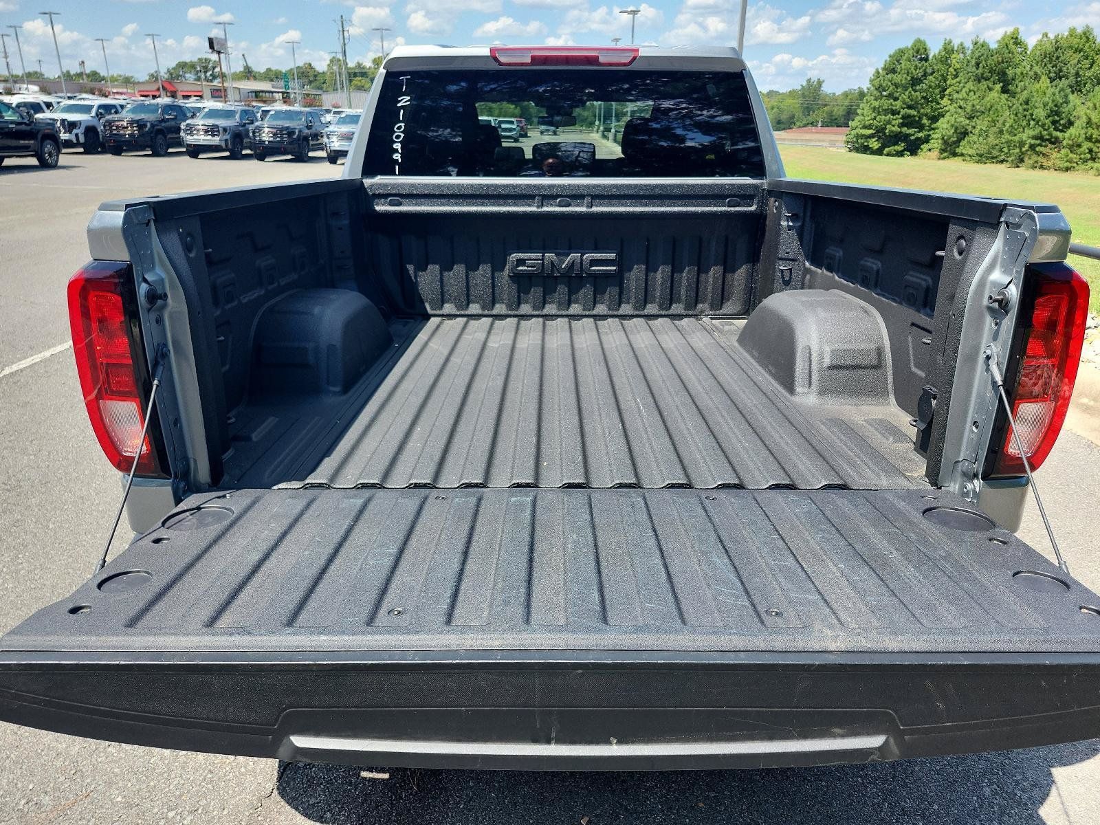 Certified 2026 GMC Sierra 1500 SLE AWD/4WD image 11