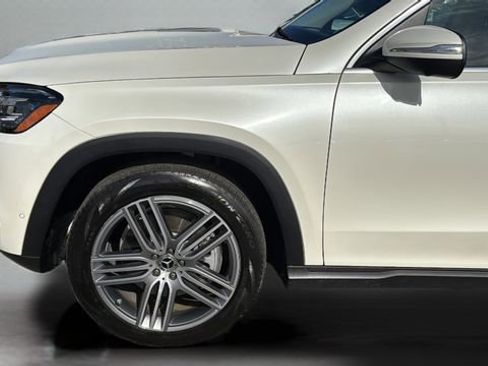 Used 2022 Mercedes-Benz GLS 450 GLS 450 image 35