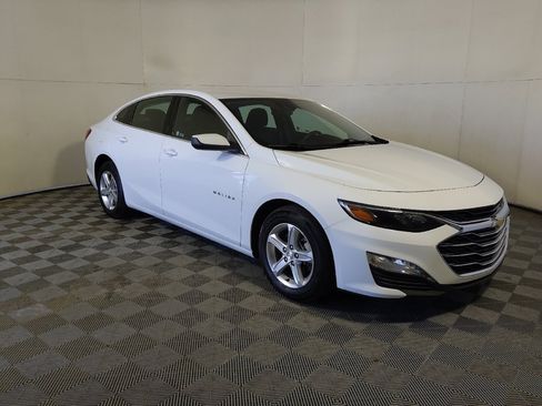 Used 2023 Chevrolet Malibu LT FWD image 13